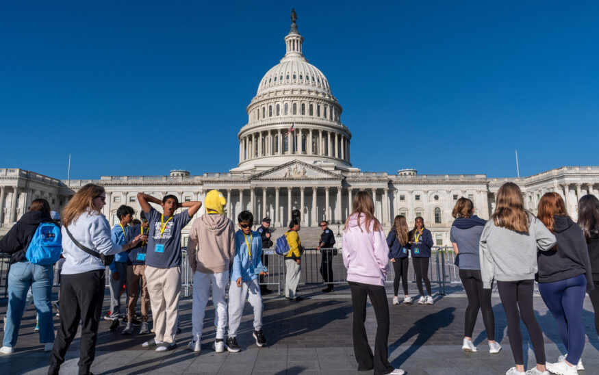 Judge blocks Trump layoffs during government shutdown