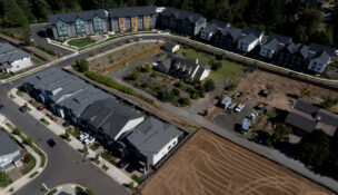 U.S. home turnover rate hits lowest level in 30 years