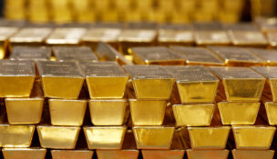 Gold plunges $250 after hitting record high