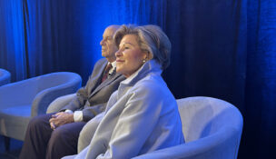 Former Advance Auto Parts CEO Nicholas Taubman (L) and his wife, Jenny, have given $42.5 million toward the Carilion Taubman Cancer Center. Photo by Beth JoJack/Virginia Business