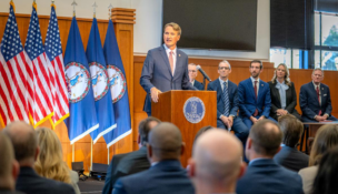 Gov. Glenn Youngkin announced on Oct. 31, 2025, that AstraZeneca, Eli Lilly, Merck and state entities signed a memorandum of understanding to establish a training center. Photo Kaitlyn DeHarde, Office of Gov. Glenn Youngkin.