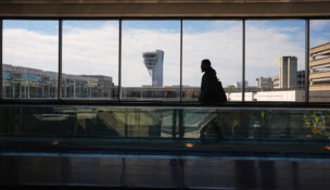 Major US airports hit by shutdown flight cuts