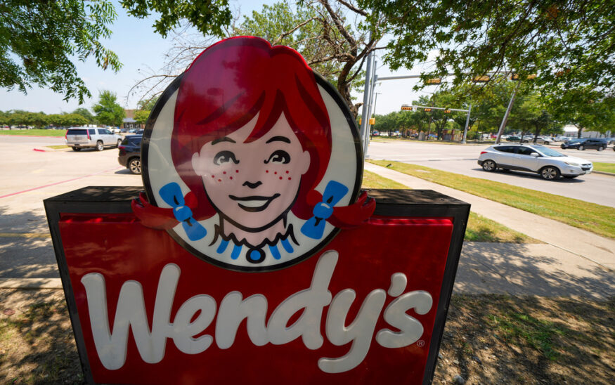 Wendy’s to close hundreds of U.S. restaurants to cut costs