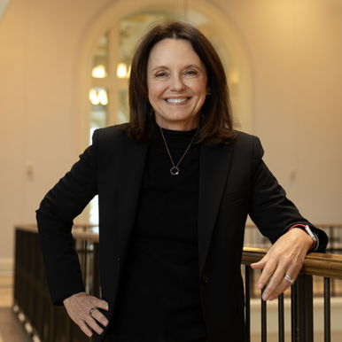 Monica Chiarini Tremblay, a W&M business professor, teaches her students ethical ways to use AI tools. Photo by Jay Paul