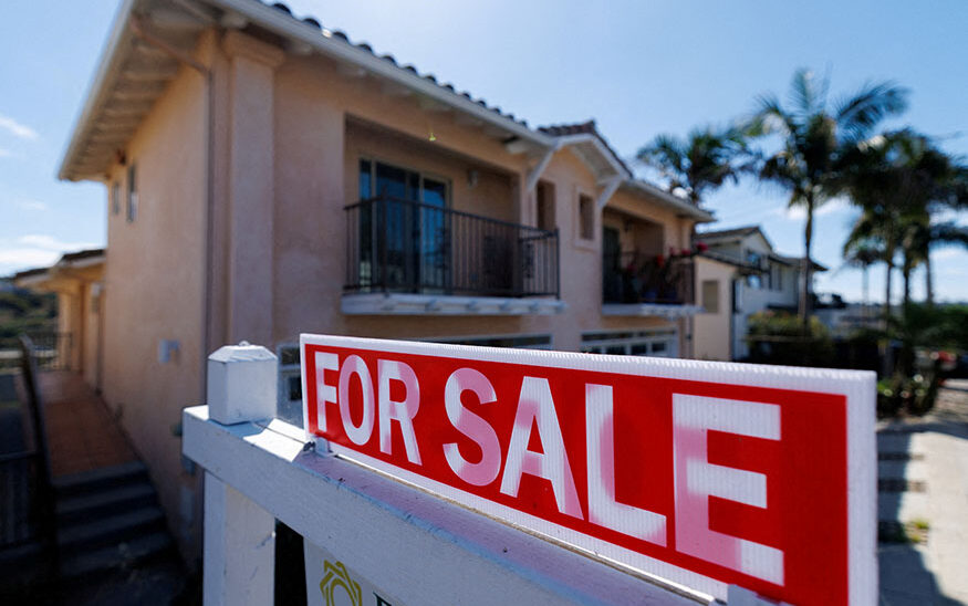 FILE PHOTO: A for sale sign is shown for a residential home in Encinitas, California, U.S. July 25, 2025. REUTERS/Mike Blake/File Photo