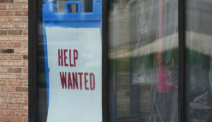 Jobless Claims Fall to 3-Year Low Ahead of Fed Decision