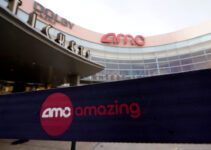 AMC Entertainment CEO remains in charge of world’s largest theater chain after stroke