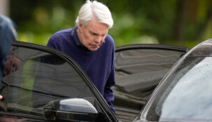 Hearing on whether ex-Abercrombie & Fitch CEO is mentally fit to stand trial for sex trafficking set