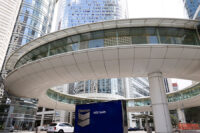 A Chevron logo outside the Chevron building in Houston, Texas, U.S. August 19, 2025. REUTERS/Kaylee Greenlee