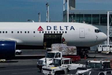 Delta leans on premium flyers for 2026 growth, orders Boeing 787s​​