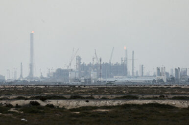 QatarEnergy's liquefied natural gas (LNG) production facilities, amid the U.S.-Israeli conflict with Iran, in Ras Laffan Industrial City, Qatar March 2, 2026. REUTERS/Stringer//File Photo