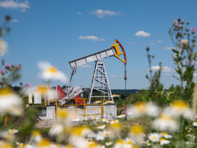 A view shows an oil pump jack outside Almetyevsk, in the Republic of Tatarstan, Russia July 14, 2025. REUTERS/Stringer