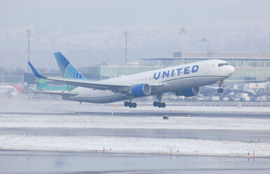 A Boeing 767-322ER aircraft of United Airlines takes off during cold winter weather from Zurich Airport near Ruemlang, Switzerland, December 14, 2022. REUTERS/Arnd Wiegmann/File Photo
