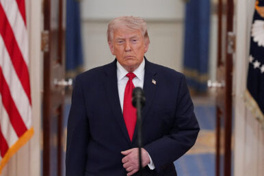 U.S. President Donald Trump arrives to deliver an address to the nation about the Iran war at the White House in Washington, D.C., U.S. April 1, 2026. Alex Brandon/Pool via REUTERS