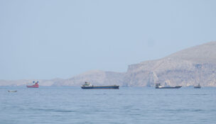 Ships and boats in the Strait of Hormuz, Musandam, Oman, April 24, 2026. REUTERS/File Photo