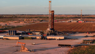 A drone view of drilling rigs in Midland, Texas, U.S. June 11, 2025. REUTERS/Eli Hartman/File Photo