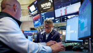 Traders work on the floor at the New York Stock Exchange (NYSE) in New York City, U.S., June 3, 2026. REUTERS/Brendan McDermid