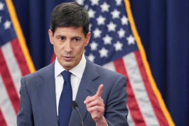 FILE PHOTO: U.S. Federal Reserve Chairman Kevin Warsh holds a press conference in Washington