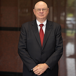 Former Heritage Bank President and CEO Mike Ives plans to open Virginia Beach-based Integrity Bank for Business in April 2021.