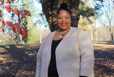 Robin Mack, CEO of government contractor Mack Global LLC, grew her business on the side while working a full-time job. Photo courtesy Mack Global LLC