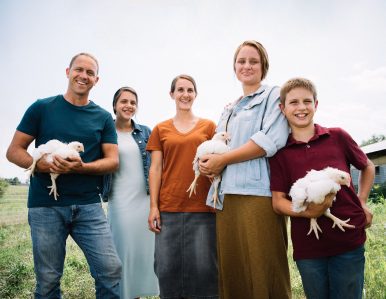 Sixth-generation Harrisonburg farmer Corwin Heatwole and his family run Farmer Focus, a poultry business that partners with nearly 100 regional farms to supply products to more than 3,100 grocery stores along the East Coast and in the Midwest. (Pictured L to R: Heatwole and daughter Aleah; wife, Amy; daughter Sierra; and son, Colton.) Photo courtesy Farmer Focus